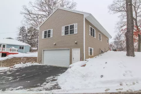w9350 Oakland Road, Cambridge, WI 53523