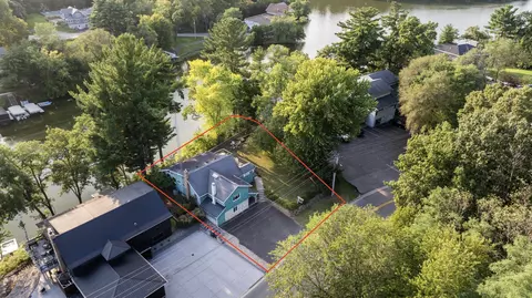 215 Canyon Rd, Wisconsin Dells, WI 53965