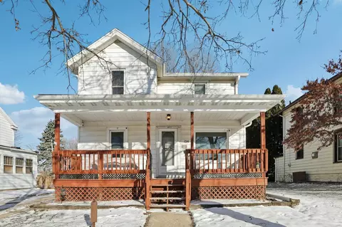 1215 10th St, Monroe, WI 53566