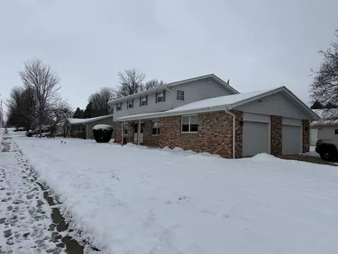 2804-2806 Mineral Point Ave, Janesville, WI 53548