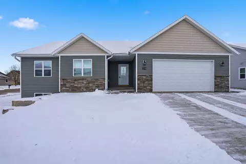 2148 Cambridge Ct, Reedsburg, WI 53959