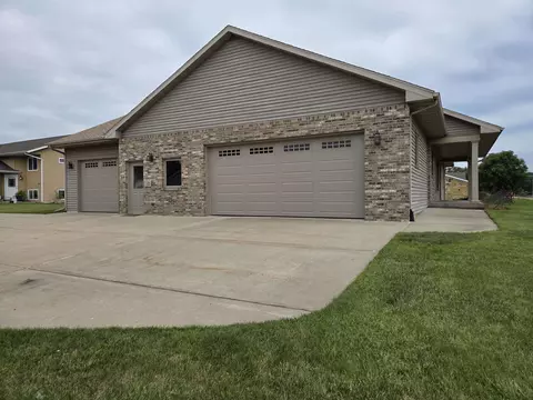 1701 Bates St, Sauk City, WI 53583