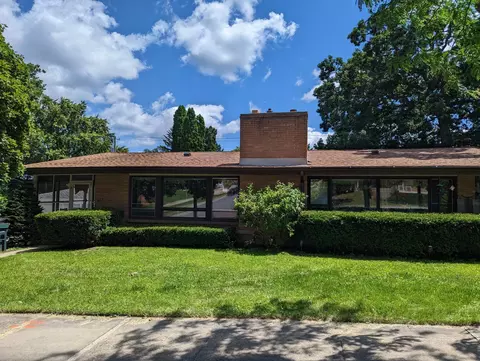 417-419 Berwyn Dr, Madison, WI 53711