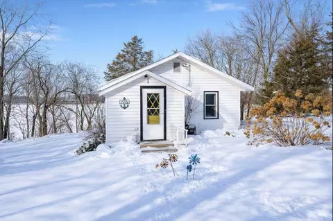 w6562 Barkers Road, Elkhorn, WI 53121