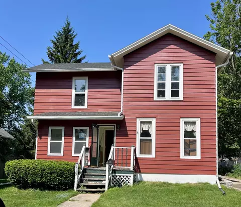 119 N 2nd St, Evansville, WI 53536