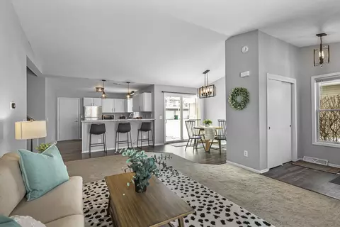 3618 Stonebridge Dr, Madison, WI 53719