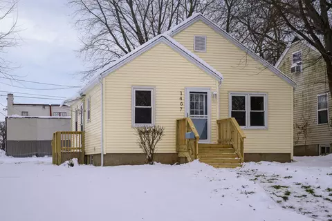 1437 Fremont Ave, Madison, WI 53704