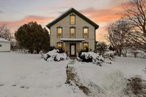 305 Sheldon St, Cambridge, WI 53523