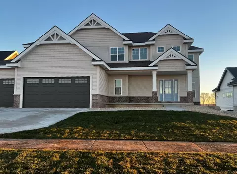 1204 Winn Dr, Waunakee, WI 53597
