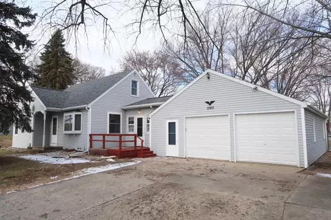 1560 Windsor St, Sun Prairie, WI 53590