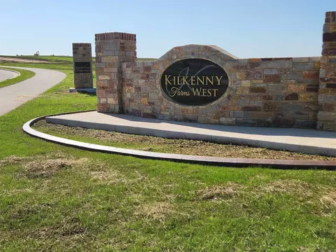 1425 Yeske Dr, Waunakee, WI 53597