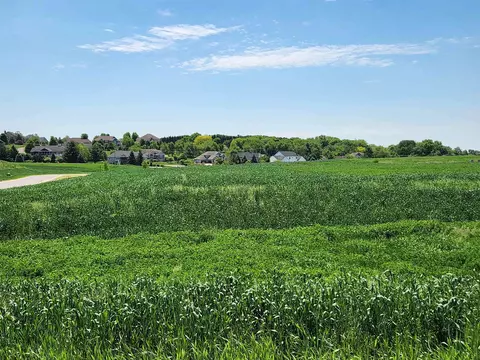 L1 Joannes Garden Trail, Sun Prairie, WI 53590