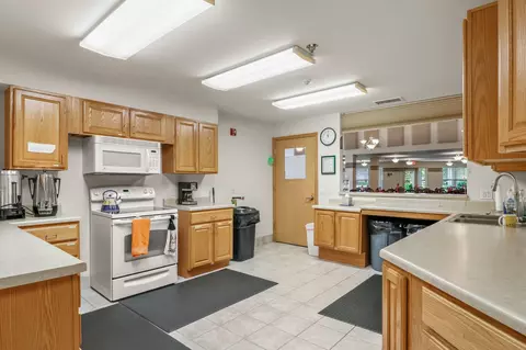 Kitchen - 6836 Parkside Cir, Deforest, WI 53532 photo 5 of 5