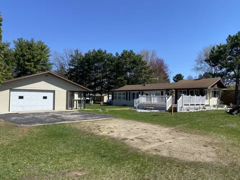 Exterior - w1026 Laurie Lane, Montello, WI 53949 photo 1 of 10