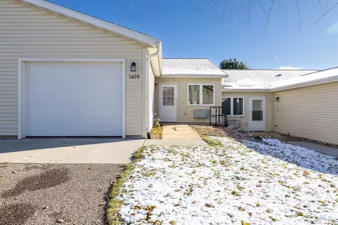 1409 15th St, Baraboo, WI 53913