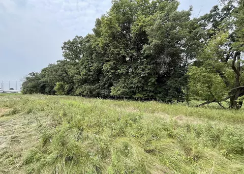 7786 Bluestem Trl, Deforest, WI 53532 photo 6