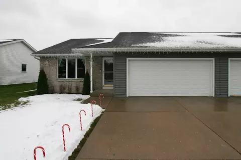 3618 La Mancha Dr, Janesville, WI 53546