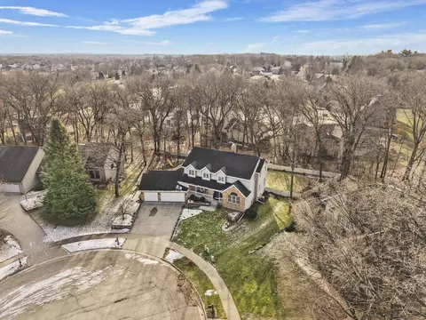 948 Timber Ridge Dr, Oregon, WI 53575