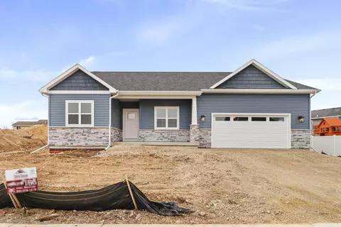 209 Michelle Ln, Cottage Grove, WI 53527