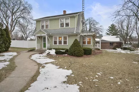 306 N Main St, Orfordville, WI 53576