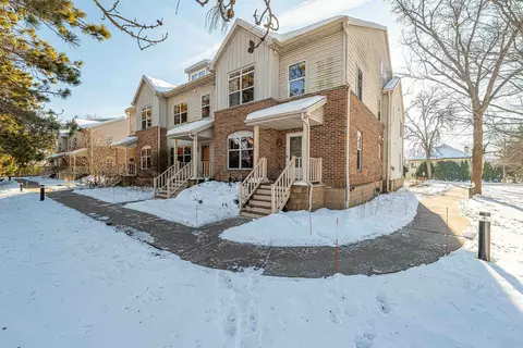 2892 S Seminole Hwy #6, Fitchburg, WI 53711