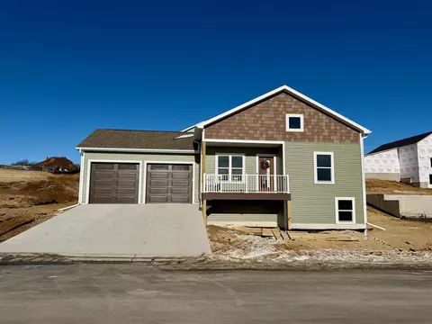 128 Boneset Ave, Poynette, WI 53955