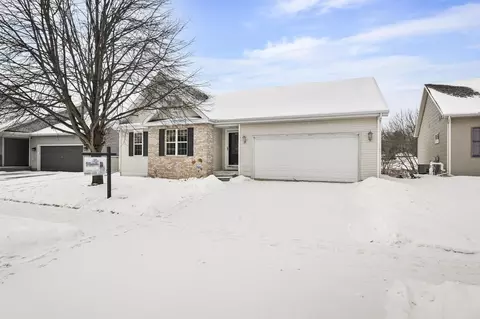 7709 Crawling Stone Rd, Madison, WI 53719