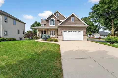 1 Fawn Ridge Cir, Middleton, WI 53562