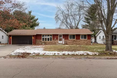 3321 Berkshire Rd, Janesville, WI 53546