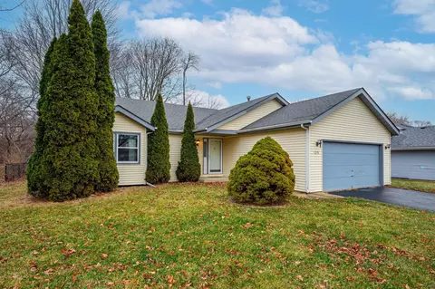 1219 W 6th St, Belvidere, IL 61008
