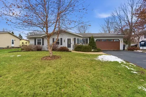 127 Thomson Ln, Oregon, WI 53575