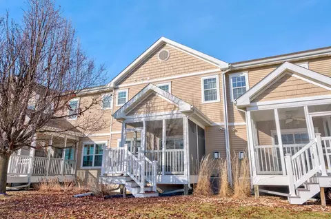 608 Bear Claw Way, Middleton, WI 53562