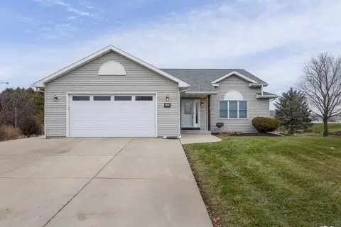 1348 Windsor Cir, Watertown, WI 53098