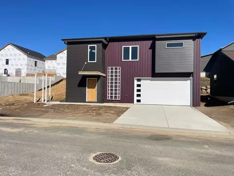 120 Boneset Ave, Poynette, WI 53955