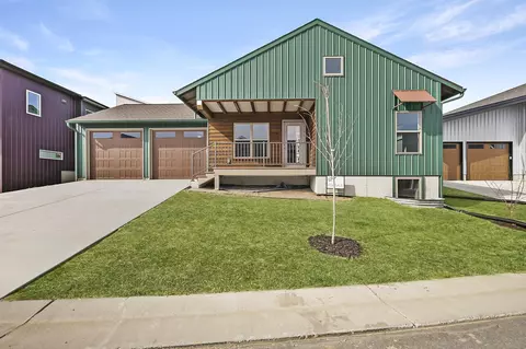 118 Boneset Ave, Poynette, WI 53955