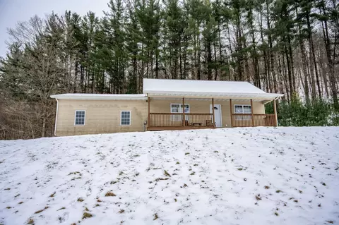 29431 Maxwell Hill Rd, Cazenovia, WI 53924