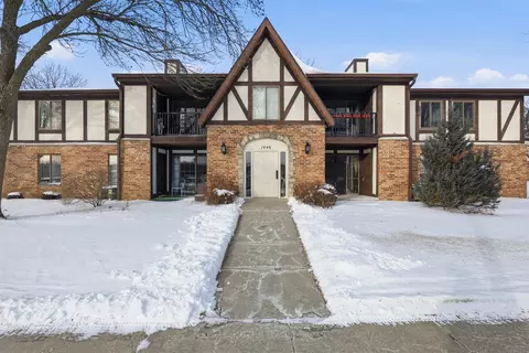 1446 Wheeler Rd #H, Madison, WI 53704
