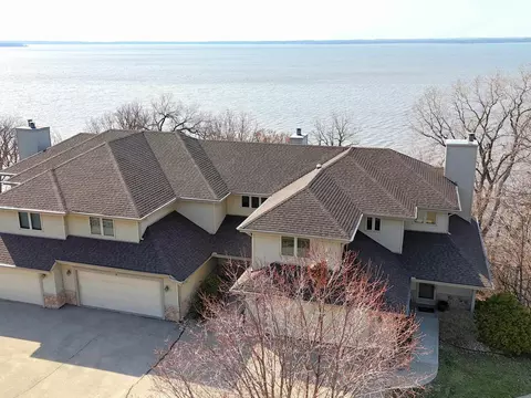 n807 Waubunsee Tr #3, Fort Atkinson, WI 53538