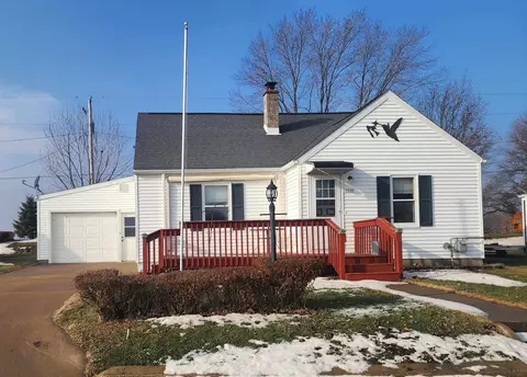 2079 Oak Ln, Cuba City, WI 53807