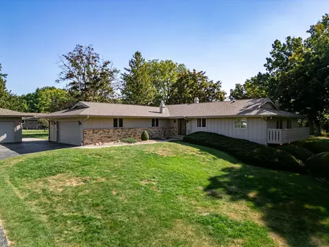 3600 N Hickory Dr, Janesville, WI 53545