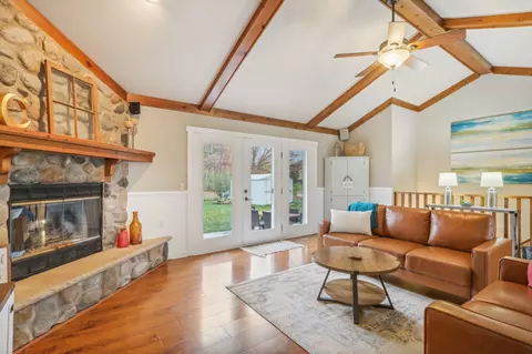 406 School St, Marshall, WI 53559