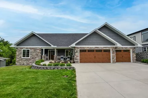 392 Campbell Hill Ct, Deforest, WI 53532