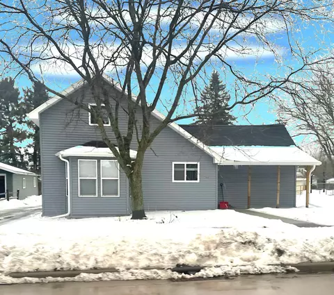212 E Main St, Alma Center, WI 54611