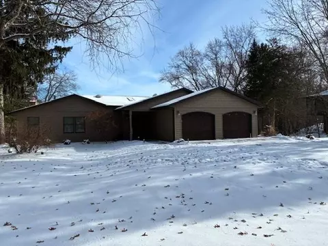 w13102 East Lake Drive, Lodi, WI 53555