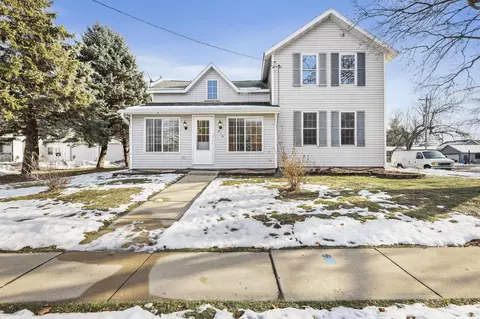 706 Hubbell St, Marshall, WI 53559
