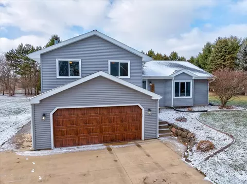 4285 Rutland Dunn Townline Rd, Oregon, WI 53575