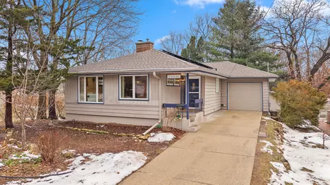 555 Glen Dr, Madison, WI 53711