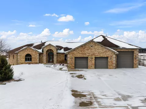 457 Union Rd, Brooklyn, WI 53521