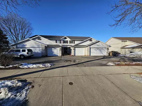 918 Jana Ln, Madison, WI 53704