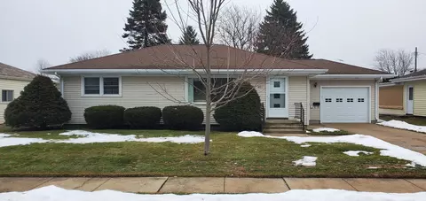 403 Johnson St, Waupun, WI 53963